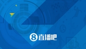 一直带伤打！造进攻犯规后，东契奇起身显得有点痛苦