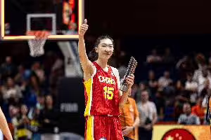 韩旭21分9板1助1帽！媒体人：定海神针&建队基石 真正的大腿