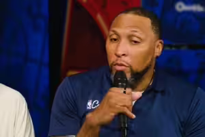 马里昂：11年总决赛前2场我主防詹姆斯 后来发现韦德低位更难对付